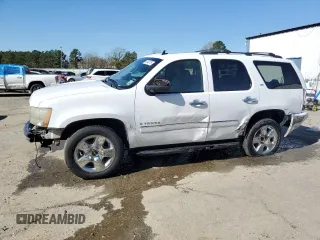 2009 Chevrolet Tahoe LTZ z VIN 1GNFC33069R179997, wystawiony jako Copart lot #49142475 z przebiegiem 219 727 mil mil oraz Szkoda całkowita • Salvage title. Historia ofert i sprzedaży dostępna na DreamBid. Obrazek 1.