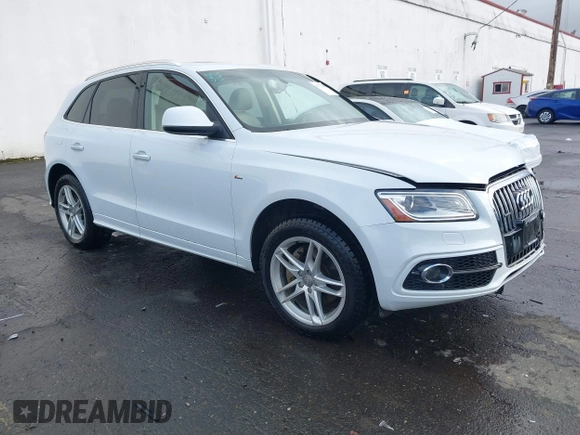 2015 Audi Q5 Premium Plus with VIN WA1DGAFPXFA043040, listed as a IAAI auction lot 41773280 with 103,168 mi miles. Bid and sale history available at carsss.com. Image 1.