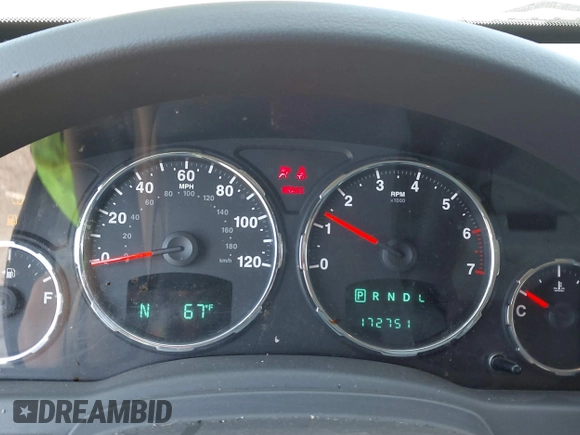 2008 Jeep Liberty Sport with VIN 1J8GN28KX8W286197, listed as a IAAI auction lot 36071505 with 172,751 mi miles. Bid and sale history available at carsss.com. Image 7.