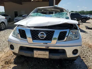 2011 Nissan Frontier SV with VIN 1N6AD0ER7BC452381, listed as a Copart auction lot 54908895 with 194,825 mi miles and Non repairable. Bid and sale history available at DreamBid. Image 5.