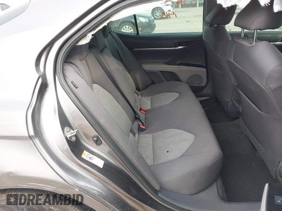 2019 Toyota Camry LE z VIN 4T1B11HK7KU759723, wystawiony jako IAAI lot #41679210 z przebiegiem 35 613 mil mil oraz . Historia ofert i sprzedaży dostępna na DreamBid. Obrazek 8.