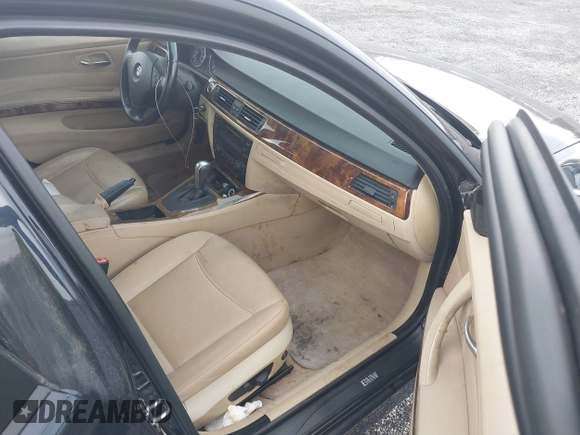 2006 BMW 3 Series 325i with VIN WBAVB13536KX37524, listed as a IAAI auction lot 42040781 with 123,020 mi miles. Bid and sale history available at carsss.com. Image 5.