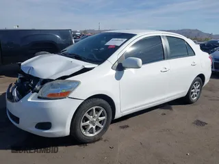 2009 Toyota Yaris z VIN JTDBT903X94060680, wystawiony jako IAAI lot #41590498 z przebiegiem 139 196 mil mil oraz . Historia ofert i sprzedaży dostępna na DreamBid. Obrazek 17.