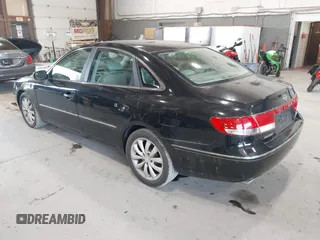 2006 Hyundai Azera SE with VIN KMHFC46F96A039365, listed as a IAAI auction lot 42812434 with 137,901 mi miles and . Bid and sale history available at DreamBid. Image 3.