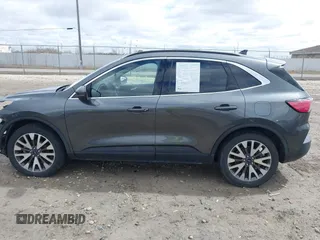 2020 Ford Escape Titanium Hybrid с VIN 1FMCU9DZ6LUA51042, выставлен на аукционе IAAI как лот 42041859 с пробегом 118 731 миль миль и . История ставок и продаж доступна на DreamBid. Изображение 14.