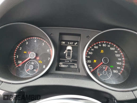 2011 Volkswagen GTI w/Sunroof z VIN WVWFV7AJ2BW088965, wystawiony jako Copart lot #86633634 z przebiegiem 139 017 mil mil oraz Szkoda całkowita • Salvage title. Historia ofert i sprzedaży dostępna na DreamBid. Obrazek 9.