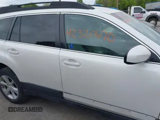 2013 Subaru Outback Premium с VIN 4S4BRBCCXD3322323, выставлен на аукционе IAAI как лот 42320670 с пробегом 149 210 миль миль и . История ставок и продаж доступна на DreamBid. Изображение 13.