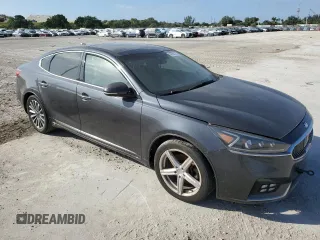 2017 Kia Cadenza Premium with VIN KNALC4J17H5072747, listed as a Copart auction lot 84694544 with 134,454 mi miles and Clean Title. Bid and sale history available at carsss.com. Image 4.