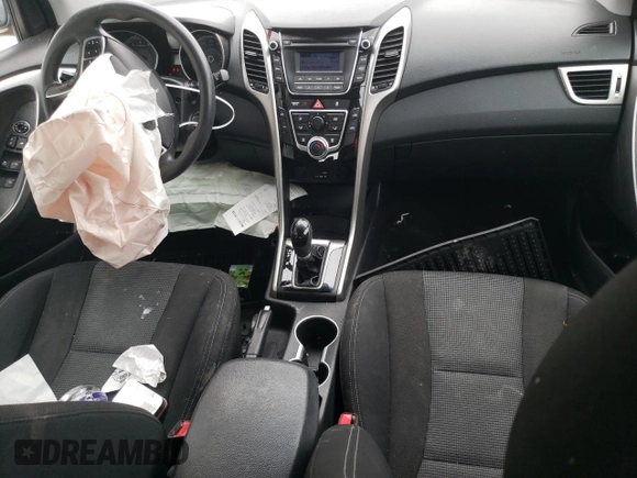 2017 Hyundai Elantra z VIN KMHD35LHXHU378138, wystawiony jako Copart lot #53389795 z przebiegiem 84 282 mil mil oraz Szkoda całkowita • Salvage title. Historia ofert i sprzedaży dostępna na DreamBid. Obrazek 8.