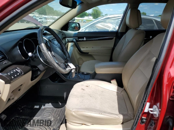 2011 Kia Sorento EX z VIN 5XYKUDA24BG086804, wystawiony jako Copart lot #57394805 z przebiegiem 148 932 mil mil oraz Szkoda całkowita • Salvage title. Historia ofert i sprzedaży dostępna na DreamBid. Obrazek 7.