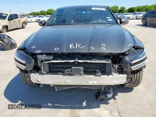 2023 Genesis G70 2.0T z VIN KMTG34TA6PU113067, wystawiony jako Copart lot #55523925 z przebiegiem 30 942 mil mil oraz Szkoda całkowita • Salvage title. Historia ofert i sprzedaży dostępna na DreamBid. Obrazek 5.