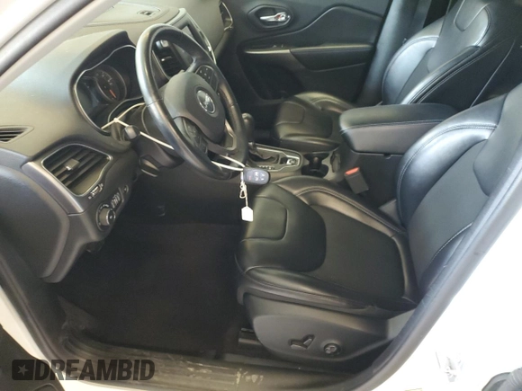 2019 Jeep Cherokee Latitude Plus with VIN 1C4PJLLB9KD247457, listed as a Copart auction lot 59538825 with 91,801 mi miles and Salvage title. Bid and sale history available at DreamBid. Image 7.
