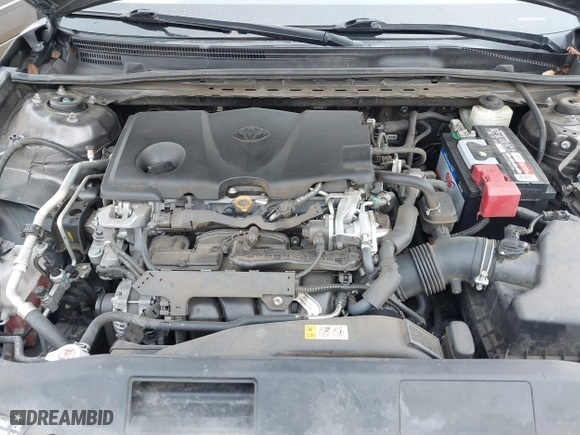 2018 Toyota Camry LE with VIN 4T1B11HK3JU630411, listed as a IAAI auction lot 41423338 with 134,959 mi miles. Bid and sale history available at carsss.com. Image 10.