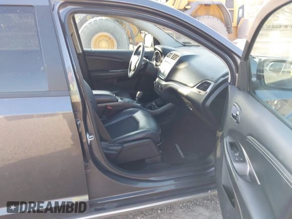 2015 Dodge Journey Crossroad with VIN 3C4PDDGG3FT567067, listed as a IAAI auction lot 42082682 with 88,880 mi miles. Bid and sale history available at carsss.com. Image 5.