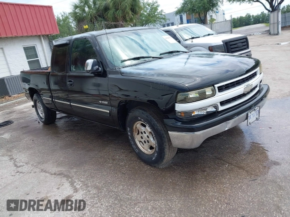 2001 Chevrolet Silverado 1500 LS with VIN 2GCEC19T611125168, listed as a IAAI auction lot 41960525 with 220,410 mi miles. Bid and sale history available at carsss.com. Image 1.