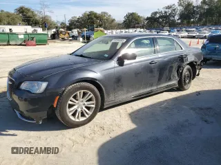 2017 Chrysler 300 Limited z VIN 2C3CCAAG3HH516550, wystawiony jako Copart lot #43206065 z przebiegiem 235 350 mil mil oraz Szkoda całkowita • Salvage title. Historia ofert i sprzedaży dostępna na DreamBid. Obrazek 1.