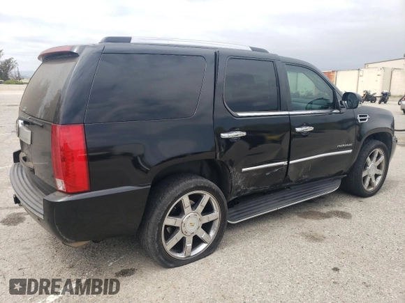 2007 Cadillac Escalade z VIN 1GYEC63847R378548, wystawiony jako Copart lot #54420675 z przebiegiem 189 093 mil mil oraz Szkoda całkowita • Salvage title. Historia ofert i sprzedaży dostępna na DreamBid. Obrazek 3.