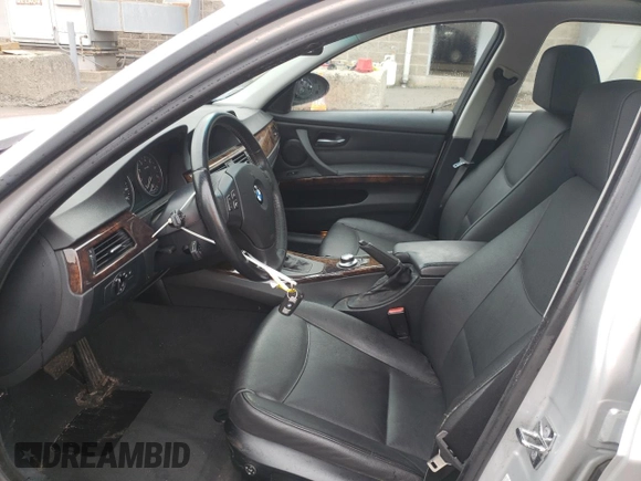 2007 BMW 3 Series 328xi с VIN WBAVC935X7K034516, выставлен на аукционе Copart как лот 56903595 с пробегом 101 977 миль миль и Списание • Salvage title. История ставок и продаж доступна на DreamBid. Изображение 7.