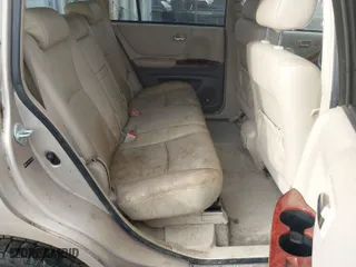 2007 Toyota Highlander w/3rd Row with VIN JTEEP21A070232012, listed as a IAAI auction lot 41632003 with 225,938 mi miles. Bid and sale history available at carsss.com. Image 8.