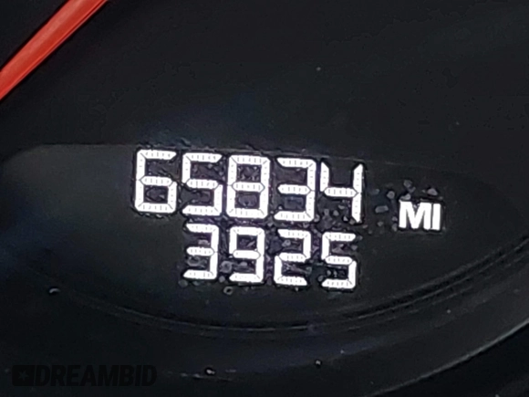 2018 Porsche Macan with VIN WP1AA2A53JLB05430, listed as a IAAI auction lot 41575202 with 65,834 mi miles. Bid and sale history available at carsss.com. Image 15.