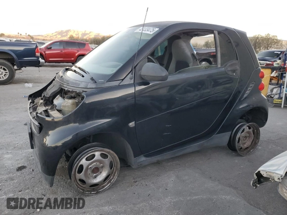2008 Smart fortwo Pure z VIN WMEEJ31X48K150064, wystawiony jako Copart lot #42133475 z przebiegiem 103 280 mil mil oraz Szkody całkowita. Historia ofert i sprzedaży dostępna na DreamBid. Obrazek 1.