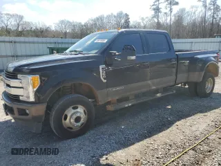 2017 Ford F-350 Lariat z VIN 1FT8W3DT9HED29396, wystawiony jako Copart lot #44615085 z przebiegiem 142 104 mil mil oraz Szkoda całkowita • Salvage title. Historia ofert i sprzedaży dostępna na DreamBid. Obrazek 1.