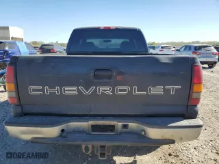 2006 Chevrolet Silverado 1500 LS with VIN 1GCEC19X26Z246099, listed as a Copart auction lot 75929014 with 205,878 mi miles and Salvage Title. Bid and sale history available at carsss.com. Image 6.