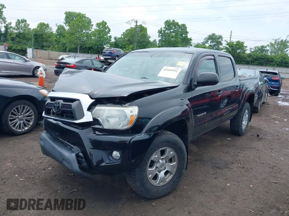2015 Toyota Tacoma z VIN 3TMLU4EN1FM203143, wystawiony jako IAAI lot #42445912 z przebiegiem 57 444 mil mil oraz . Historia ofert i sprzedaży dostępna na DreamBid. Obrazek 17.
