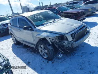 2010 Dodge Caliber SXT z VIN 1B3CB4HA4AD552298, wystawiony jako IAAI lot #41612860 z przebiegiem 213 088 mil mil oraz . Historia ofert i sprzedaży dostępna na DreamBid. Obrazek 1.