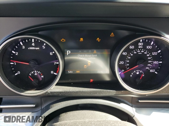 2024 Kia Carnival LX with VIN KNDNB4H32R6384556, listed as a Copart auction lot 84442384 with 22,921 mi miles and Salvage Title. Bid and sale history available at carsss.com. Image 9.