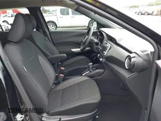 2019 Nissan Kicks SV with VIN 3N1CP5CU5KL543681, listed as a IAAI auction lot 42328297 with 35,736 mi miles and . Bid and sale history available at DreamBid. Image 5.