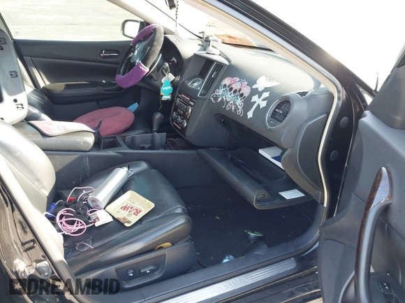 2010 Nissan Maxima S z VIN 1N4AA5AP9AC818391, wystawiony jako IAAI lot #41858659 z przebiegiem Nie podano mil oraz . Historia ofert i sprzedaży dostępna na DreamBid. Obrazek 5.