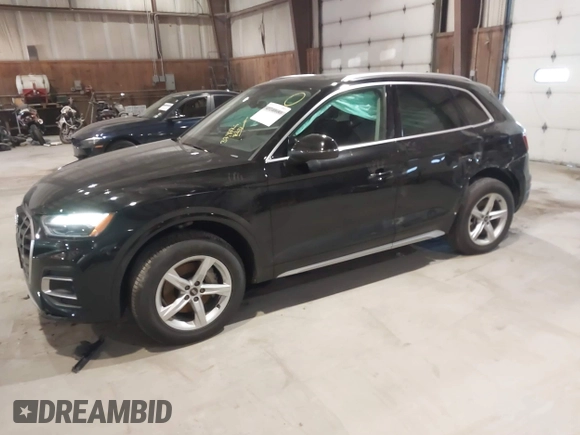 2021 Audi Q5 Premium with VIN WA1AAAFY0M2128148, listed as a IAAI auction lot 41240680 with 37,977 mi miles. Bid and sale history available at carsss.com. Image 18.