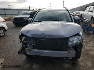 2016 Jeep Compass Latitude with VIN 1C4NJDEB8GD757624, listed as a Copart auction lot 84997714 with 140,906 mi miles and Salvage Title. Bid and sale history available at carsss.com. Image 5.