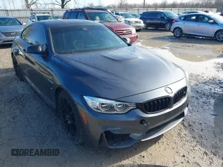 2015 BMW M4 z VIN WBS3R9C57FK334921, wystawiony jako IAAI lot #41869773 z przebiegiem 107 058 mil mil oraz . Historia ofert i sprzedaży dostępna na DreamBid. Obrazek 6.