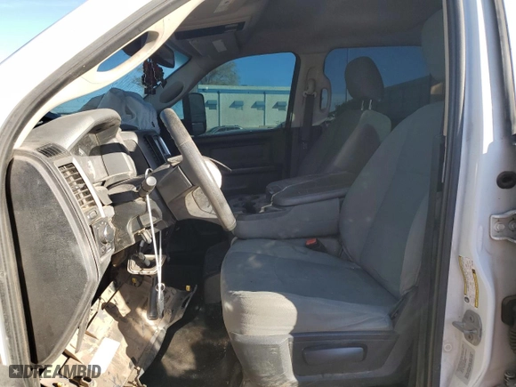 2015 Ram 2500 Tradesman with VIN 3C6UR5CL3FG521087, listed as a Copart auction lot 82010484 with 203,020 mi miles and Salvage Title. Bid and sale history available at carsss.com. Image 7.