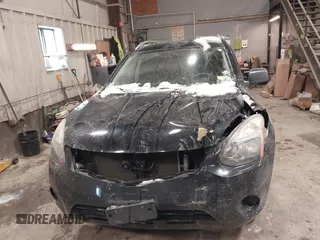 2015 Nissan Rogue S z VIN JN8AS5MVXFW251118, wystawiony jako IAAI lot #41381834 z przebiegiem 55 762 mil mil oraz . Historia ofert i sprzedaży dostępna na DreamBid. Obrazek 6.
