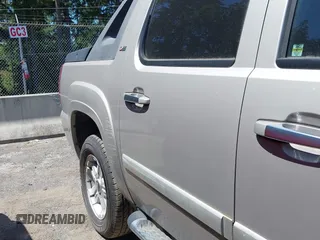 2007 Chevrolet Avalanche 3LT z VIN 3GNFK123X7G214167, wystawiony jako IAAI lot #42356863 z przebiegiem 55 352 mil mil oraz . Historia ofert i sprzedaży dostępna na DreamBid. Obrazek 6.