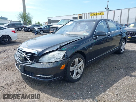 2012 Mercedes-Benz S 550 with VIN WDDNG9EBXCA438416, listed as a IAAI auction lot 42238052 with 161,589 mi miles and . Bid and sale history available at DreamBid. Image 2.