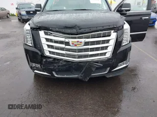 2018 Cadillac Escalade ESV Luxury z VIN 1GYS4HKJ2JR179215, wystawiony jako IAAI lot #41969880 z przebiegiem 45 262 mil mil oraz . Historia ofert i sprzedaży dostępna na DreamBid. Obrazek 6.