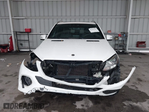 2017 Mercedes-Benz GLE 350 z VIN 4JGDA5HB1HA964089, wystawiony jako IAAI lot #42399546 z przebiegiem 106 557 mil mil oraz . Historia ofert i sprzedaży dostępna na DreamBid. Obrazek 13.