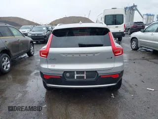 2024 Volvo XC40 Core Bright Theme with VIN YV4L12UK9R2311071, listed as a IAAI auction lot 42295970 with 7,113 mi miles and . Bid and sale history available at DreamBid. Image 16.