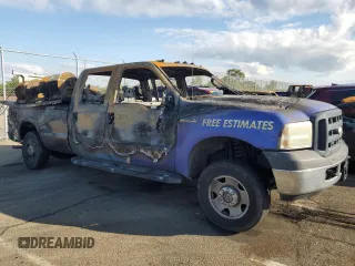 2006 Ford F-250 XL z VIN 1FTSW21516EB67766, wystawiony jako Copart lot #58045895 z przebiegiem Nie podano mil oraz Szkoda całkowita • Salvage title. Historia ofert i sprzedaży dostępna na DreamBid. Obrazek 4.