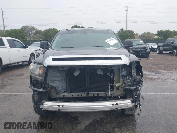 2019 Toyota Tundra 2WD SR with VIN 5TFRY5F16KX246087, listed as a IAAI auction lot 41650708 with 99,187 mi miles. Bid and sale history available at carsss.com. Image 6.