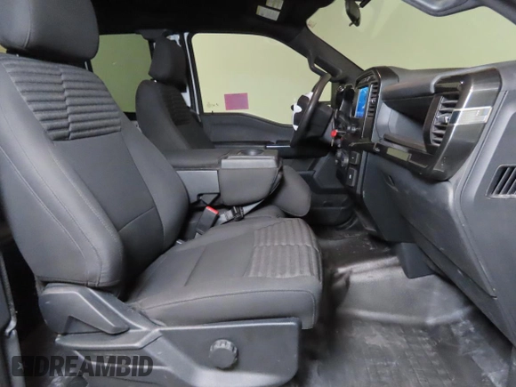 2022 Ford F-150 XL with VIN 1FTEX1EP0NKF28078, listed as a Copart auction lot 61075785 with 60,686 mi miles and Salvage title. Bid and sale history available at DreamBid. Image 5.