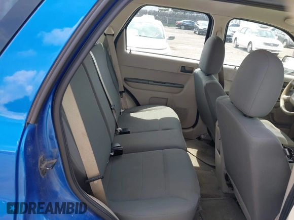 2011 Ford Escape XLS with VIN 1FMCU9C71BKC61798, listed as a IAAI auction lot 42692992 with 206,061 mi miles and . Bid and sale history available at DreamBid. Image 8.