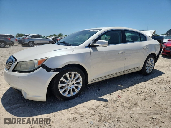 2013 Buick LaCrosse Leather z VIN 1G4GC5E3XDF307972, wystawiony jako Copart lot #61284425 z przebiegiem 108 267 mil mil oraz Czysty tytuł • Clean title. Historia ofert i sprzedaży dostępna na DreamBid. Obrazek 1.