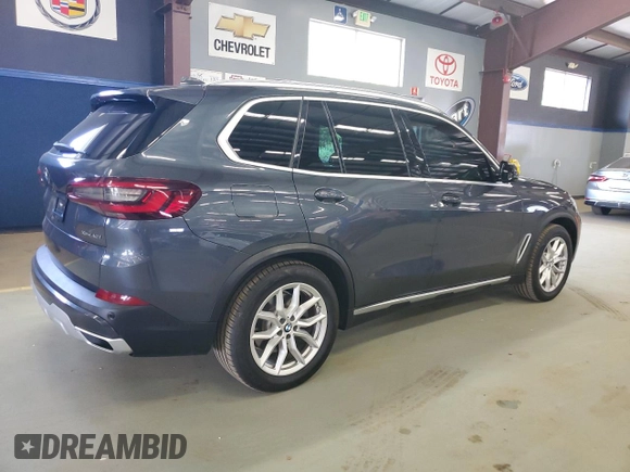 2022 BMW X5 xDrive40i with VIN 5UXCR6C02N9K68065, listed as a Copart auction lot 65119715 with 90,666 mi miles and Clean title. Bid and sale history available at DreamBid. Image 3.