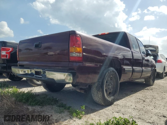 2000 Chevrolet Silverado 1500 with VIN 2GCEC19W9Y1364444, listed as a Copart auction lot 73749574 with 207,993 mi miles and Non Repairable. Bid and sale history available at DreamBid. Image 3.