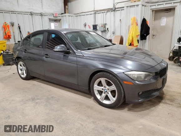 2015 BMW 3 Series 320i with VIN WBA3B1C5XFK139521, listed as a Copart auction lot 50147955 with 82,701 mi miles and Clean Title. Bid and sale history available at carsss.com. Image 4.